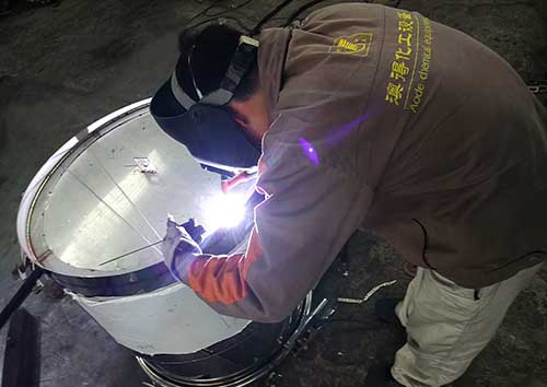 焊(han)接車間(jian)2