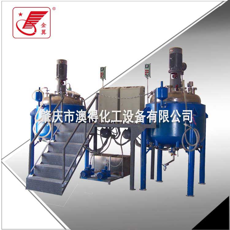 500L不鏽鋼電加熱(re)反應釜