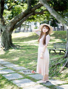 《全民超人汉考克2 电影-欧美最新狗人交照片》